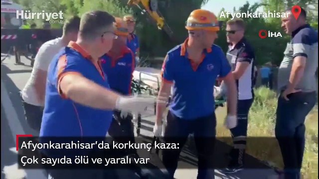 Afyonkarahisar'da tarım işçilerini taşıyan minibüs şarampole girdi: Çok sayıda ölü ve yaralı var