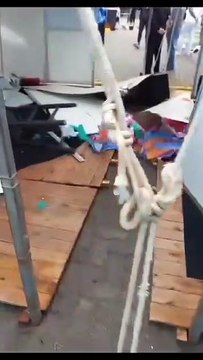 Motorista bêbado invade praça em SC horas antes de show nacional e fere duas em Itapema