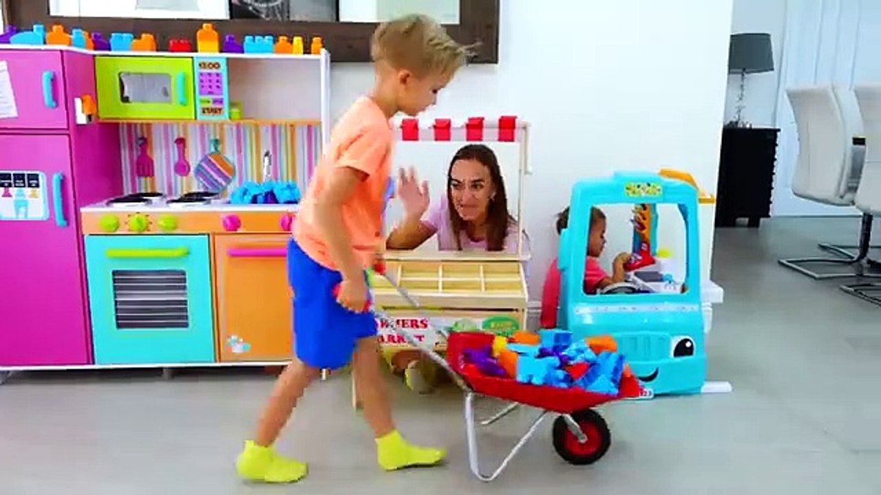 ¡Vlad y Nikita con la mayoría de los autos deportivos! ¡Colección de videos para toda la familia!