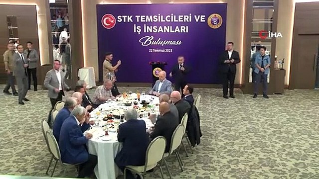 Forte réaction à l'incendie du Saint Coran par Kurtulmuş