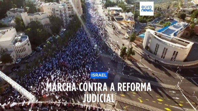 Milhares de pessoas em protesto contra reforma judicial em Israel