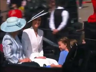 El otro gran momento de la princesa Charlotte durante el viaje en un coche de caballos