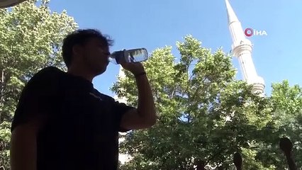 La consommation d'eau est vitale par temps chaud