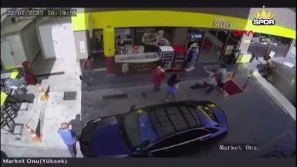 Beşiktaşlı futbolcu Emrecan Uzunhan'ın saldırıya uğradığı anlar