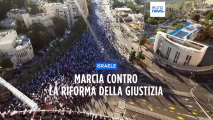 Video herunterladen: Gerusalemme, decine di migliaia marciano contro la riforma della giustizia