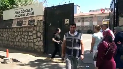 Diyarbakır'da nefes nefese son dakikada sınava yetiştiler