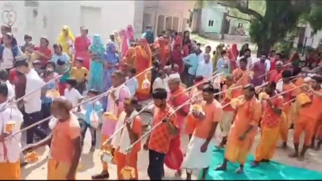 कांवड-कलश यात्रा में गूंजा हर हर महादेव का जयकारा
