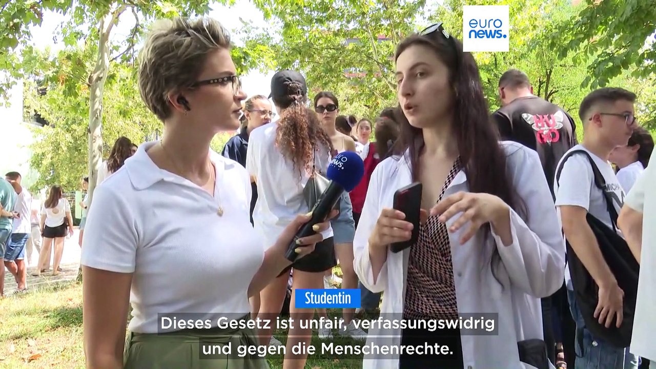 Hier kommste nicht raus: Albanische Mediziner protestieren gegen Bleibepflicht-Gesetz