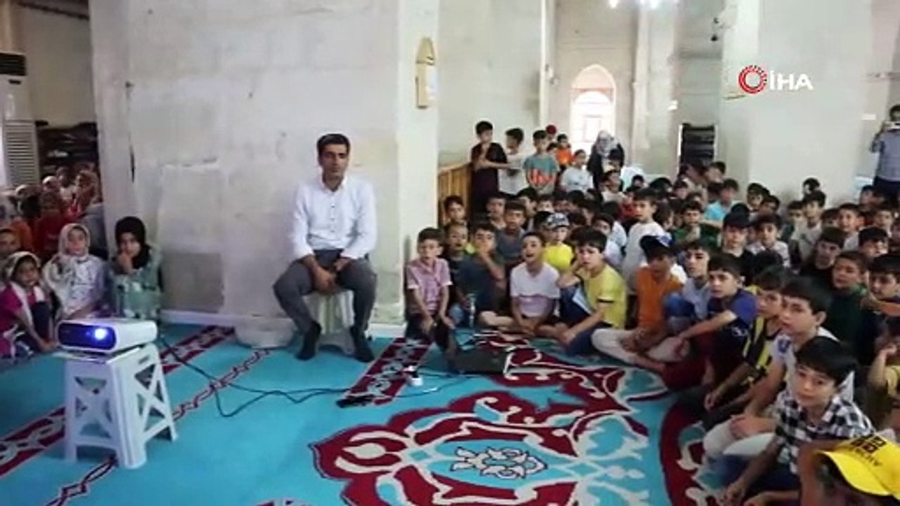 Camilerde çocuklar eğlenerek öğreniyor