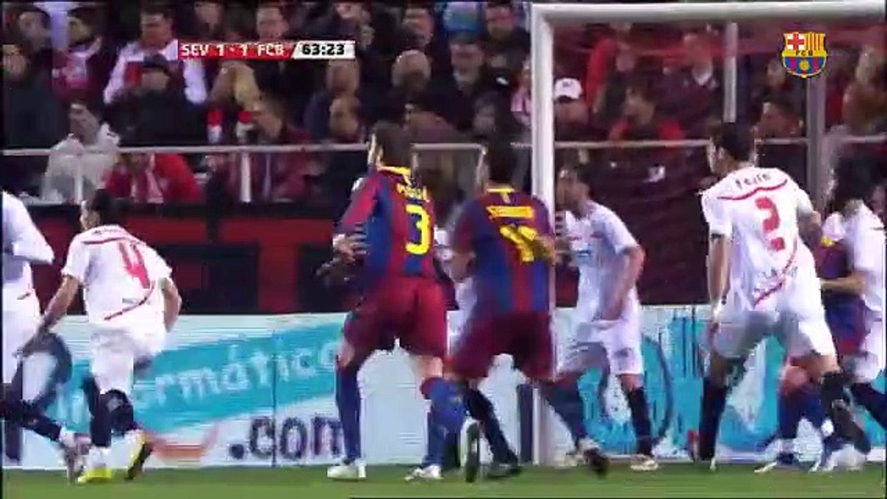 La Liga 2010/11 : Sevilla FC vs FC Barcelona ...