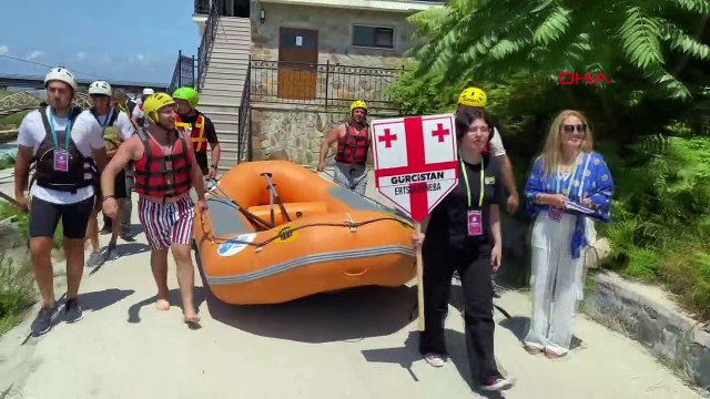 Rize'de Uluslararası Tulum ve Kemençe Festivali Başladı