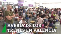 El enfado de los afectados por la avería de los trenes en Valencia: 