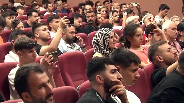 İzmir'de 92 berber Fade Kesim Yarışması'nda ter döküyor