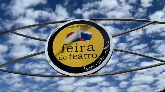 Cascavelenses aproveitam tempo estável para irem a Feira do Teatro Evento é realizado no estacionamento do Teatro Municipal de Cascavel, das 8h às 13h