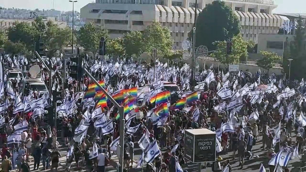 احتجاجات حاشدة في إسرائيل عشية التصويت على الإصلاح القضائي