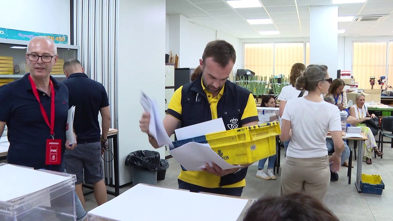 La participación en las elecciones baja 3,7 puntos a las 18 horas y se queda en el 53,12%