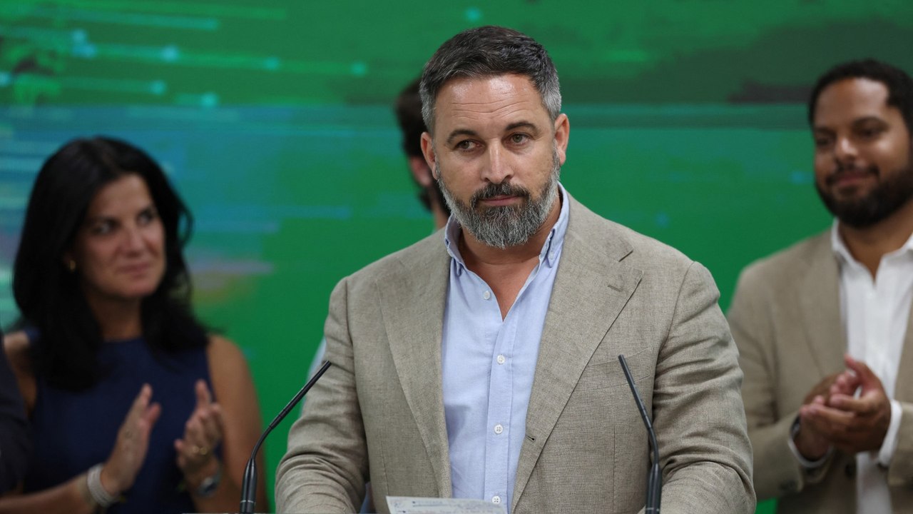 “Vox es el único partido en España que se ve obligado a hacer campañas electorales bajo la violencia”: Santiago Abascal, líder del partido