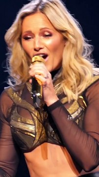 Jetzt habe ich den Text vergessen aber ihr kennt ihn besser als ich.....#helenefischer #helenefischerlive #diehöllemorgenfrüh #jetzthabeichdentextvergessen #rauschlive #live2023 #Tour #zagarena #hannover #130623 Eigene Aufnahme