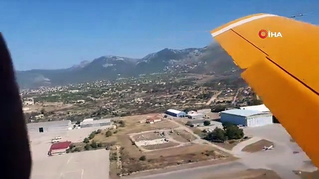 Les avions et hélicoptères de lutte contre les incendies envoyés de Turquie vers la Grèce s'acquittent de leurs fonctions avec succès.