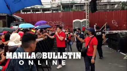 Kyle Velino serenades audience at 'Ulat sa Bayan' volunteer concert