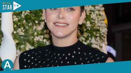 Charlene de Monaco : Somptueuse robe noire et énorme chèque pour une rare apparition sans Albert ni
