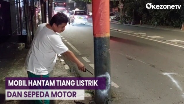Mobil Hantam Tiang Listrik dan Pengendara Motor hingga Tak Sadarkan Diri