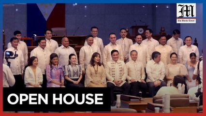 Senators take group photo after opening of 19th Congress