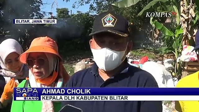 Dinas Lingkungan Hidup Lakukan Aksi Bersih-bersih Sampah di Bantaran Sungai Brantas