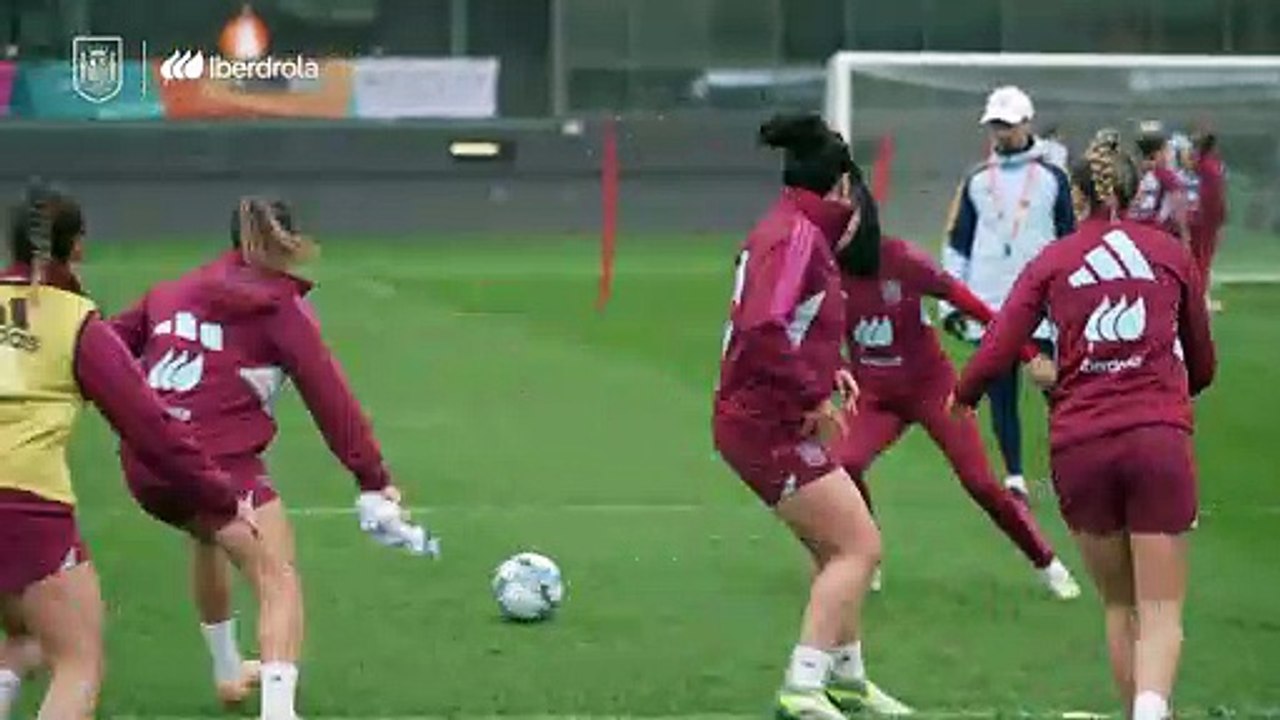 La Selección Femenina de fútbol entrena para su segundo partido en la Copa del Mundo