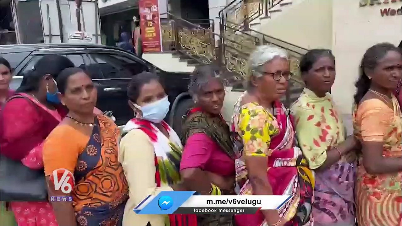 BRS Leader Rajanala Srihari Distributes Tomatoes Ahead Of KTR Birthday _ V6 News