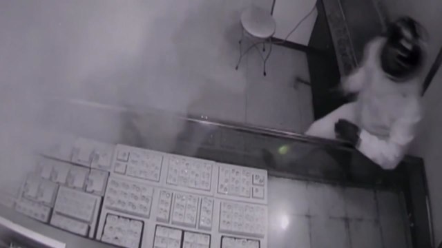 금은방 침입해 귀금속 5천만 원어치 훔친 남성 구속 / YTN