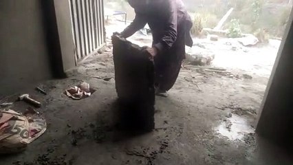 Guttar par slabe ditta mason in action