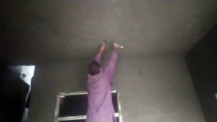 Holder plastar mason work in asia mason daily life woodman