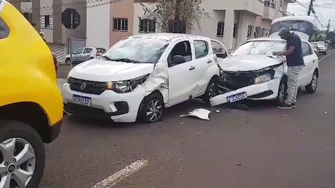 Após sepultamento, familiares de Silvana Hoffman vão à delegacia cobrar respostas da Polícia Civil