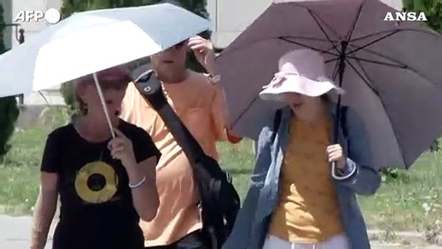 L'ondata di caldo colpisce la Macedonia del Nord, a Skopje e' caccia al refrigerio