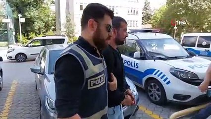 Cenaze aracının çarptığı yaya hayatını kaybetti