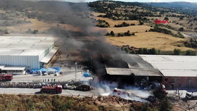 L'incendie de l'usine de palettes d'Eskişehir est maîtrisé