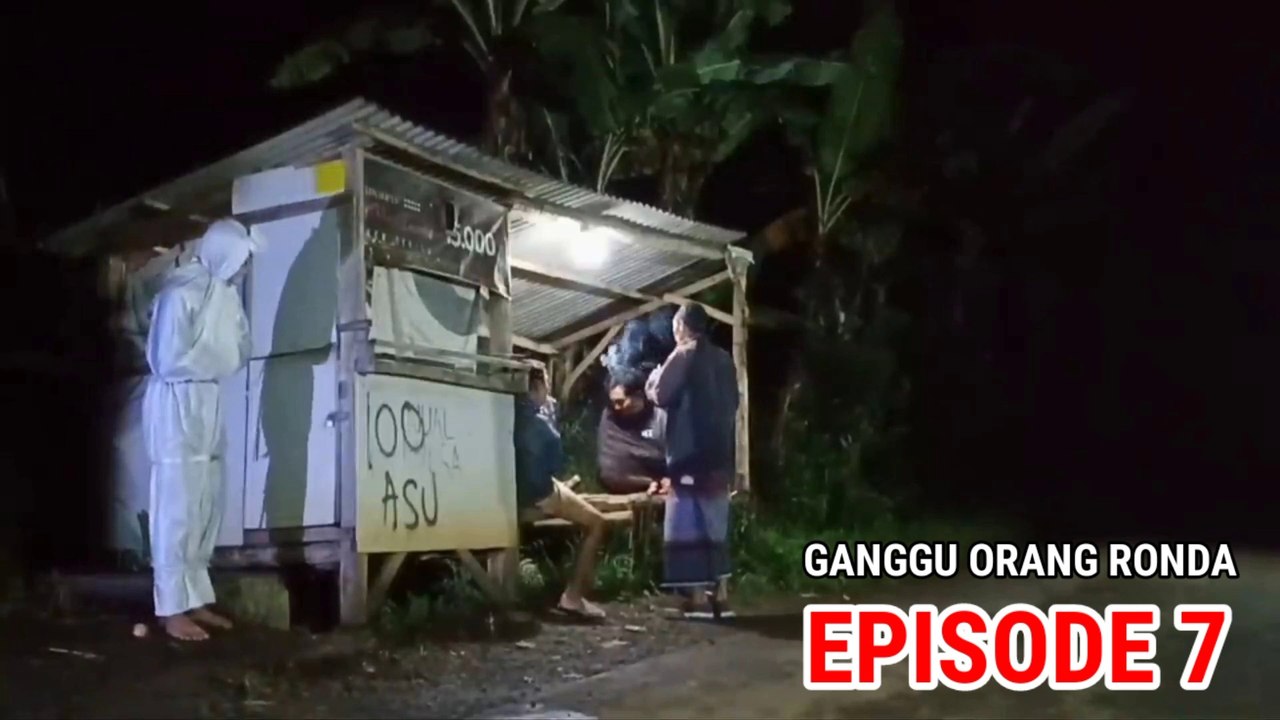 PRANK HANTU POCONG GOKIL ! GANGGUIN ORANG YANG LAGI RONDA | EPISODE 7 | FUNNY GHOST PRANK !  DISTURB TO PEOPLE WHO ARE RONDA