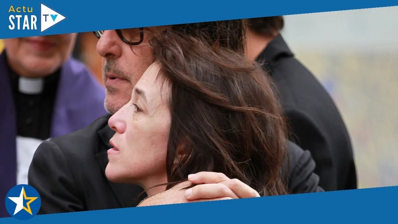 Obsèques de Jane Birkin : Lulu, Jacqueline, Bambou... le clan Gainsbourg en nombre pour soutenir Cha