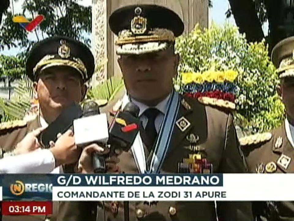 Conmemoran el Natalicio del Libertador Simón Bolívar y la Batalla Naval del Lago con ofrenda floral