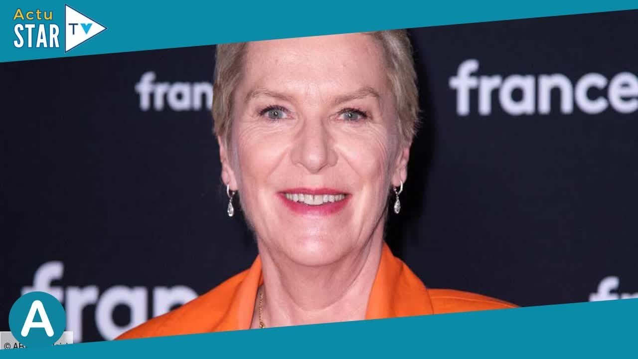 « Mon premier vrai amoureux… » : les confidences étonnantes d’Elise Lucet sur ses amours d’adolescen