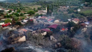 Manisa'nın Saruhanlı İlçesindeki Orman Yangınına Müdahale Devam Ediyor! (1)