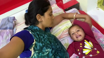 is ladki ne to Had Kar Di FIR Se Chehre par sabun Laga Liya