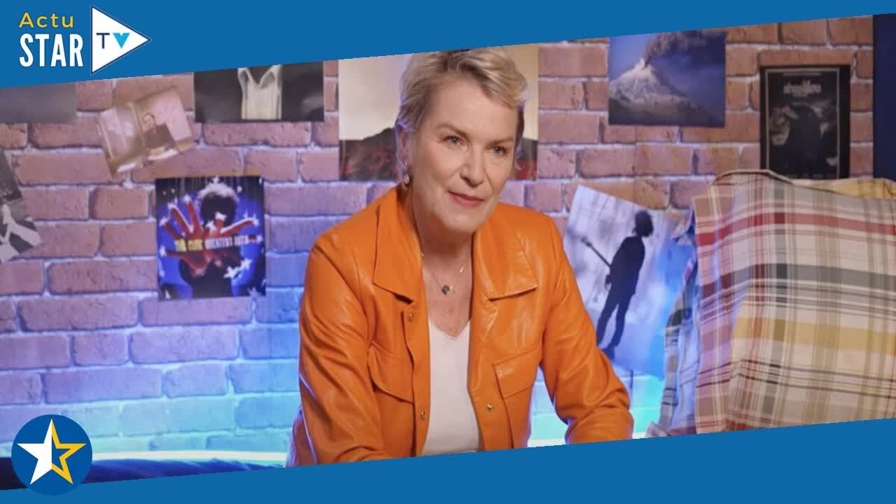 "Je n'étais pas la belle au bois dormant" : Élise Lucet se confie sur son premier amour de jeunesse