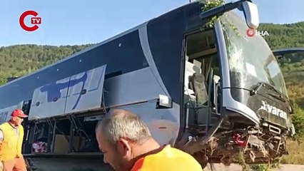 Bolu'da yolcu otobüsü yoldan çıktı: Çok sayıda kişi yaralandı!