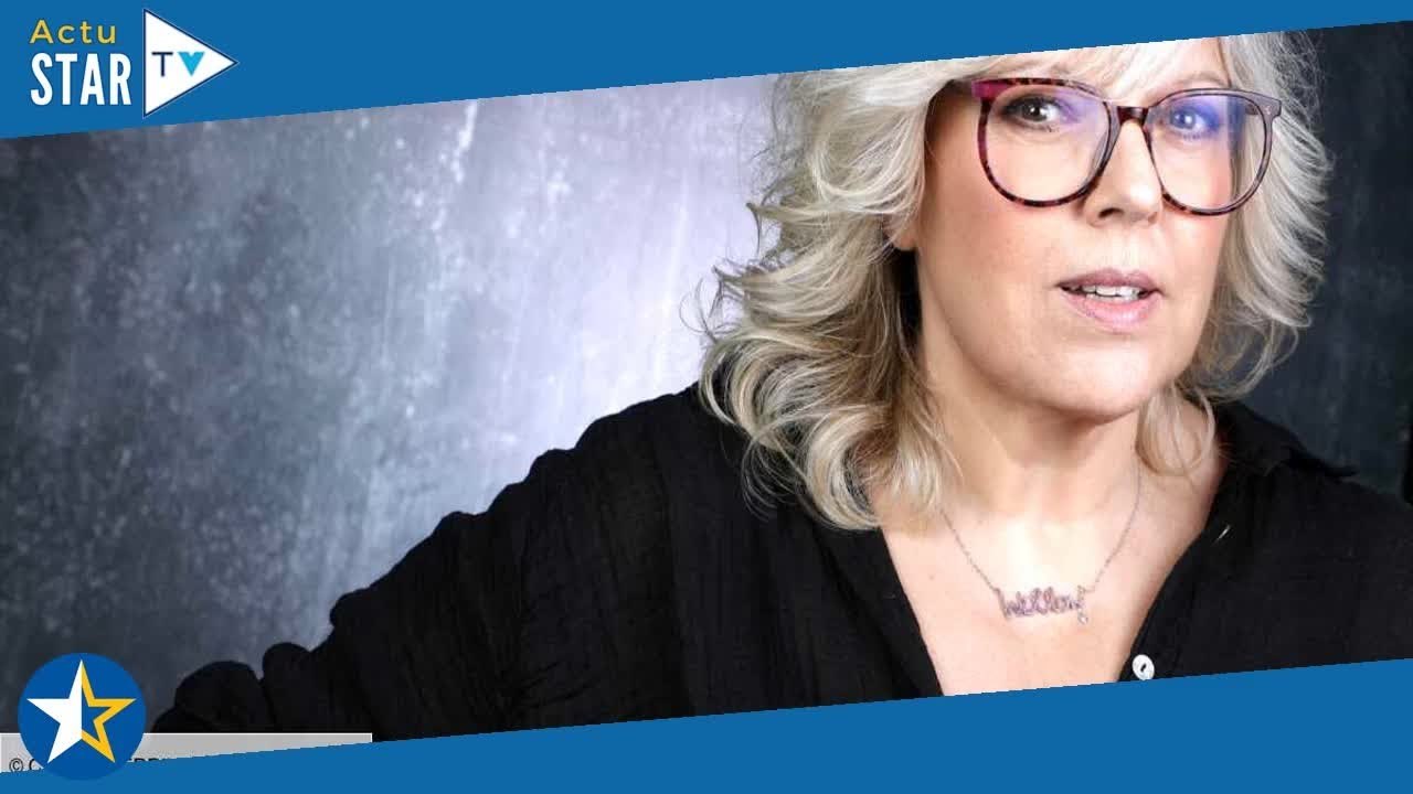 Tout le monde veut prendre sa place : ce geste très élégant de Laurence Boccolini qui a beaucoup tou