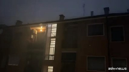 Le immagini del violento nubifragio notturno su Milano