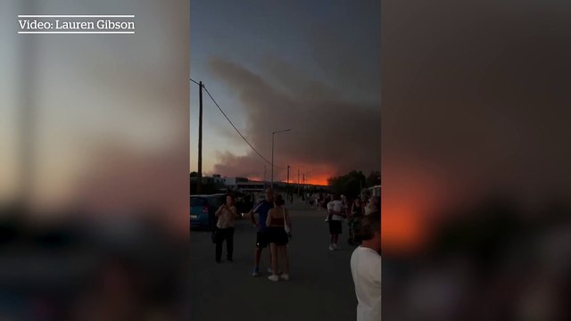 Tourists evacuate Rhodes as wildfires continue to spread