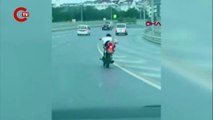 ARNAVUTKÖY'DE HURDA MOTOSİKLETLE AKROBATİK HAREKETLER