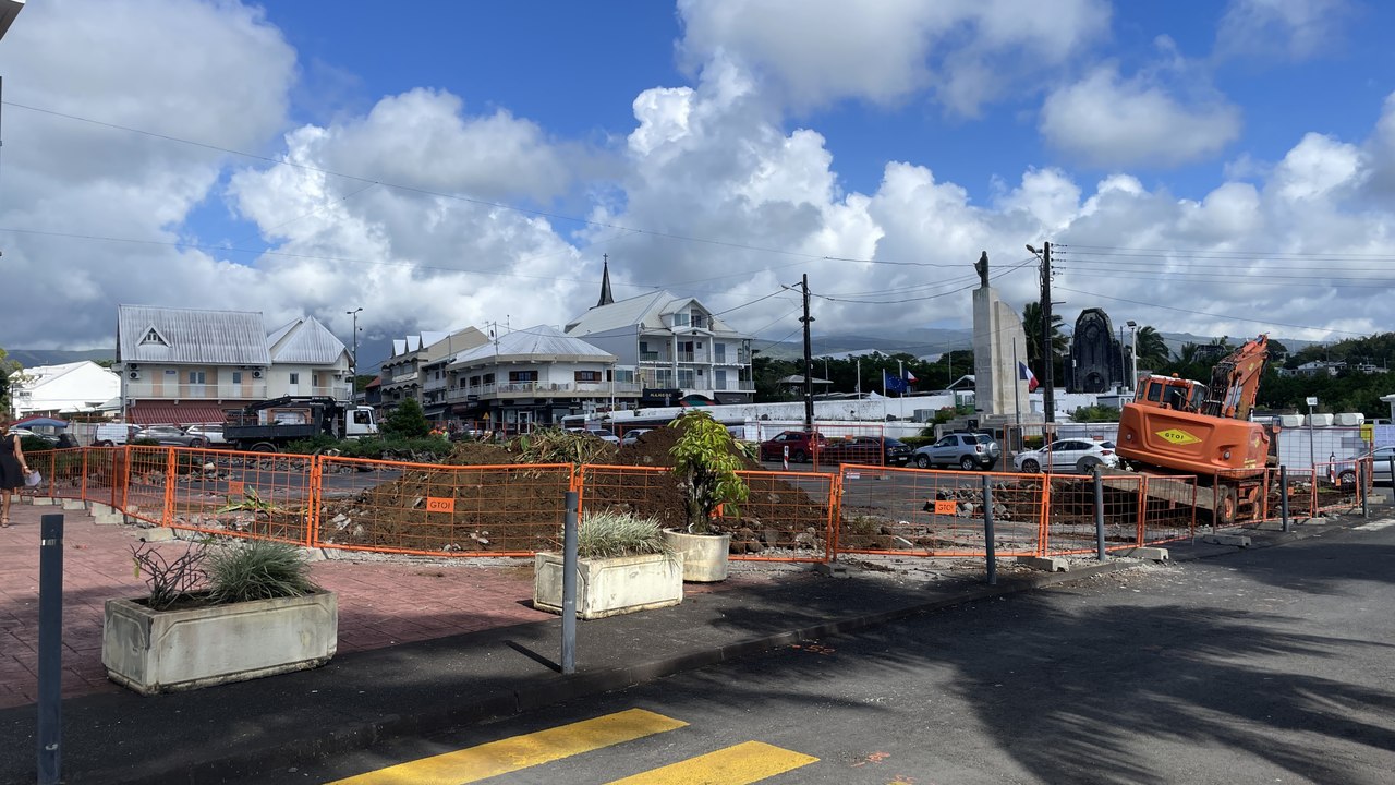 Travaux au centre-ville de St-André : La colère des commerçants